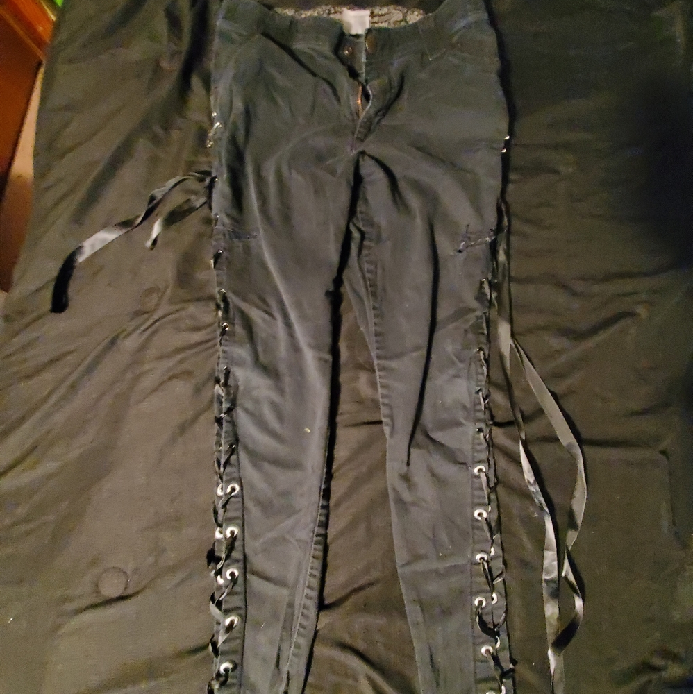 Black Jeans with Eyelets and Ribbon